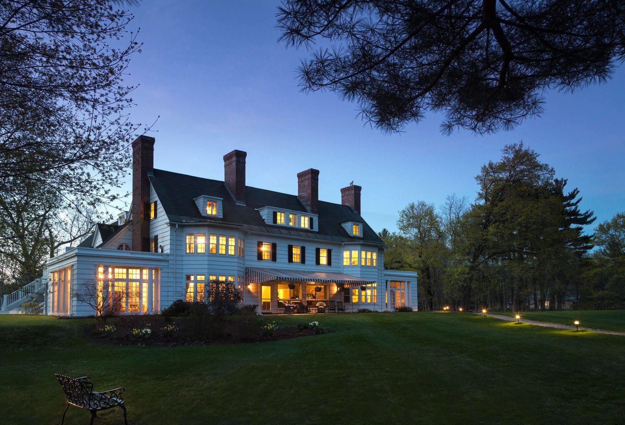 Four Chimneys Inn Беннінґтон Екстер'єр фото